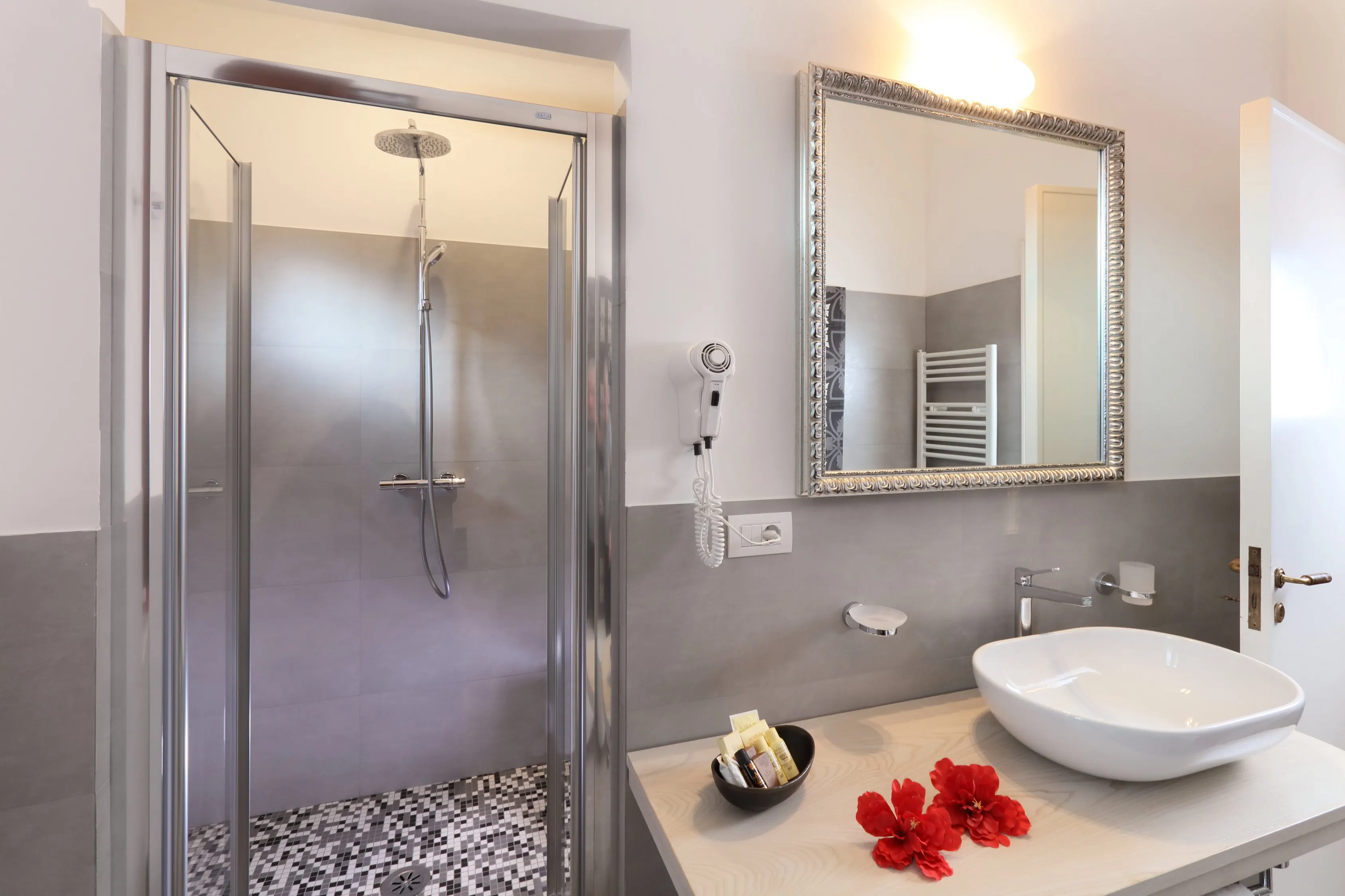 Slide 3 Down Goethe Suite Room Taormina Slide 3 Down Goethe Suite Room Taormina