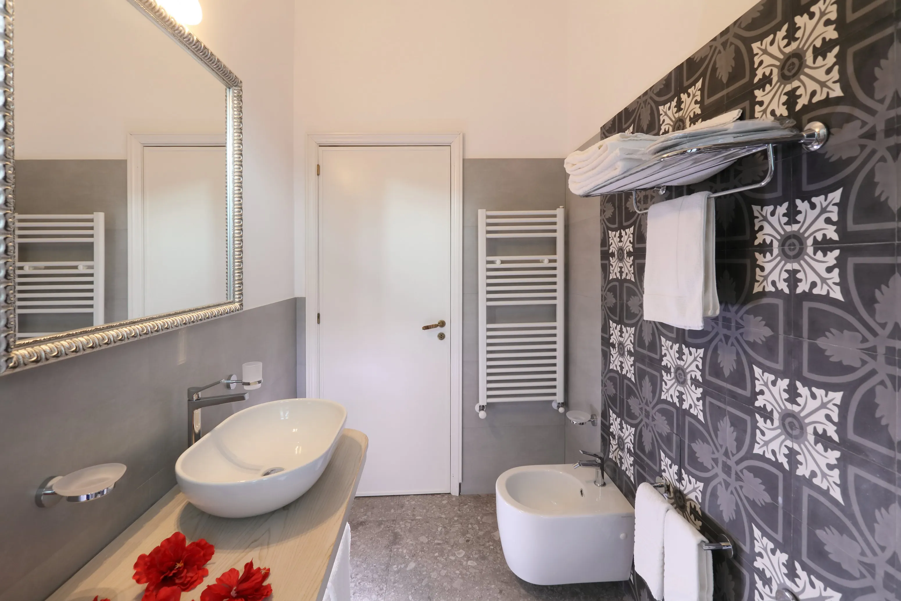 Slide 5 Down Goethe Suite Room Taormina Slide 5 Down Goethe Suite Room Taormina