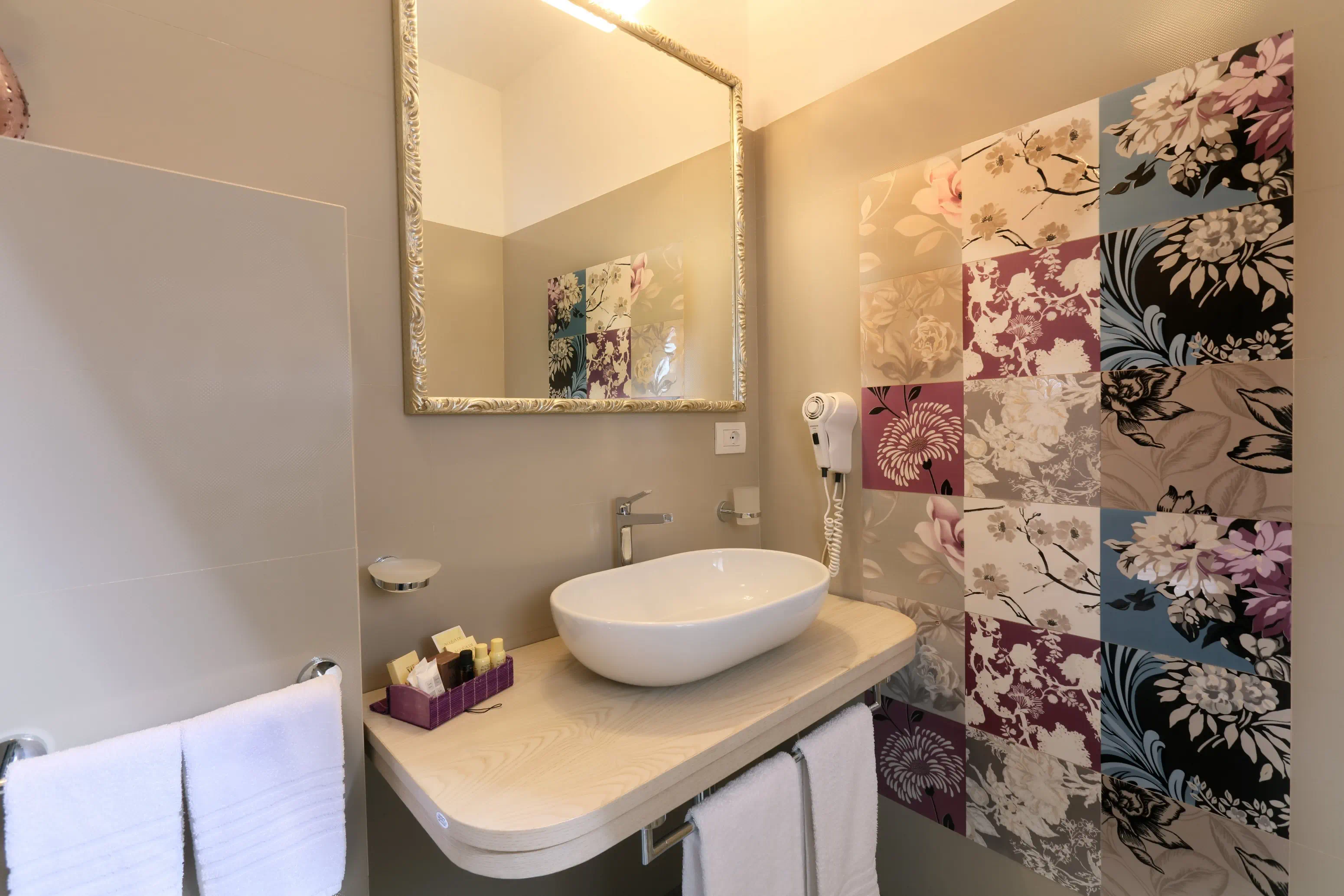 Slide 6 Le Mura Suite Room Taormina Slide 6 Le Mura Suite Room Taormina